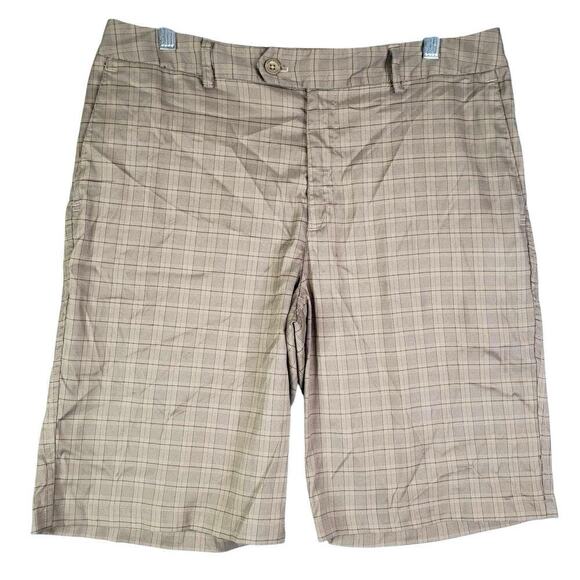 Under Armour UA Golf Shorts Men's Size 34 Tan Plaid Flat Front Performance - Picture 2 of 9